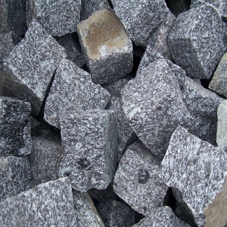 Syenit-Pflastersteine Kosmin dunkel Größe 8 x 11