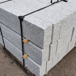 12 x 25 cm Granit-Bordsteine Griys grau