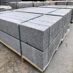 12 x 30 cm Granit-Bordsteine Griys grau