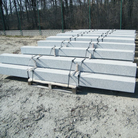 30 x 30 cm Granitpfosten Griys hellgrau
