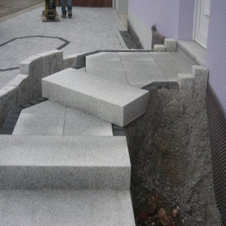 18 x 35 cm Granit-Blockstufen Griys hellgrau