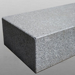 15 x 40 cm Granit-Blockstufen Griys hellgrau 300 cm lang