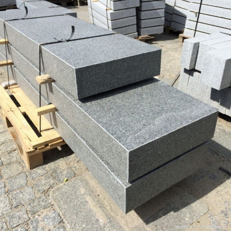 15 x 45 cm Granit-Blockstufen Adrian Black schwarz