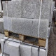 30 x 30 cm Granit Mauersteine Griys hellgrau, mit 2 gesägten Flächen 30 cm tief